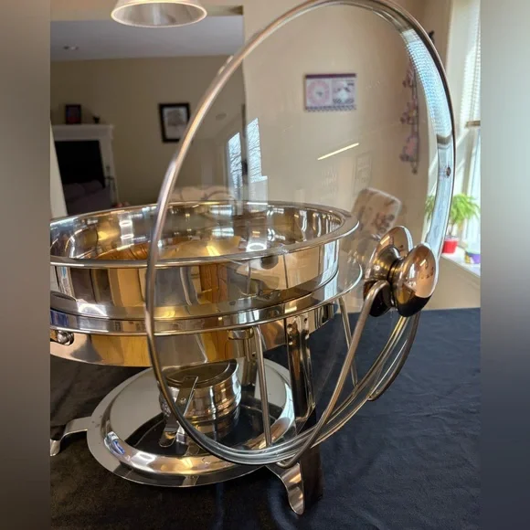 Stainless Steel Round Chafing Dish with Glass Lid - Silver - Picture 5 of 12